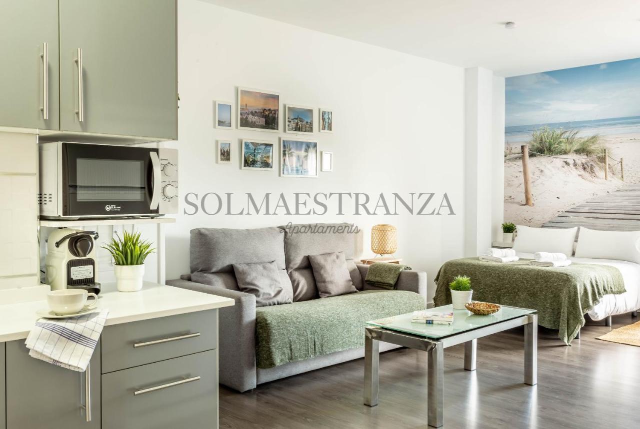 Atarazanas Apartment By Sol Maestranza Малага Екстер'єр фото